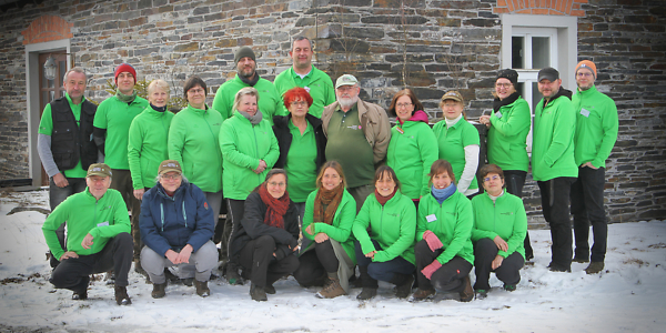 Gruppenfoto der Zertifizierten Natur- und Landschaftsführerinnen und -führer im Naturpark